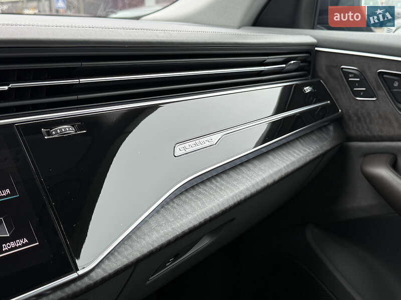 Позашляховик / Кросовер Audi Q8 2019 в Києві фото 45 Позашляховик / Кросовер Audi Q8 2019 в Києві