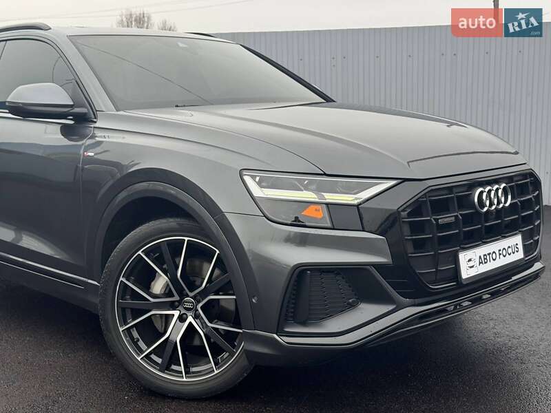 Внедорожник / Кроссовер Audi Q8 2020 в Киеве