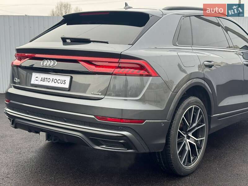 Внедорожник / Кроссовер Audi Q8 2020 в Киеве