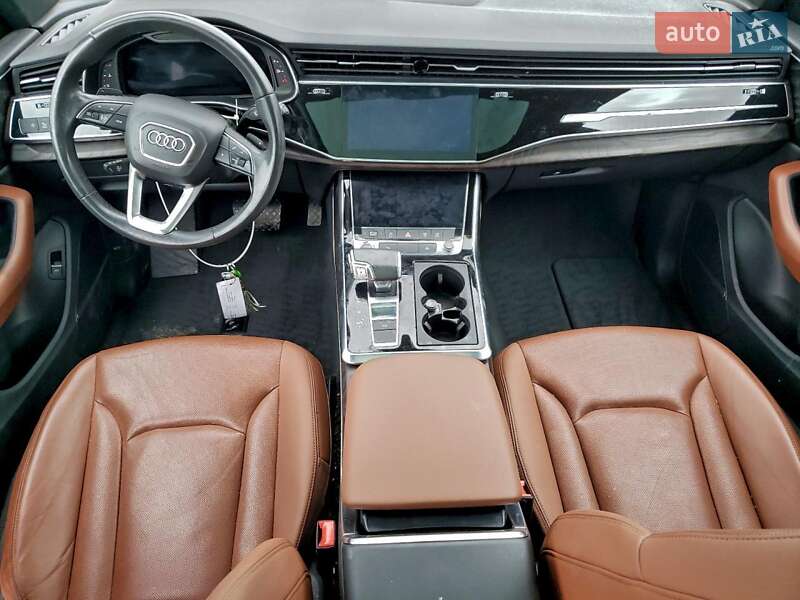 Внедорожник / Кроссовер Audi Q8 2021 в Львове
