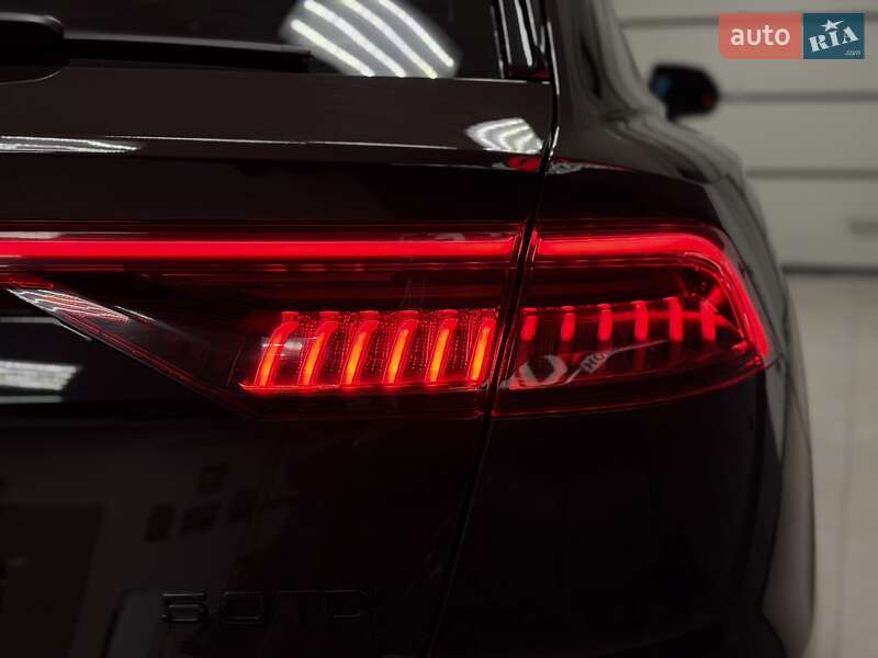 Внедорожник / Кроссовер Audi Q8 2019 в Тернополе