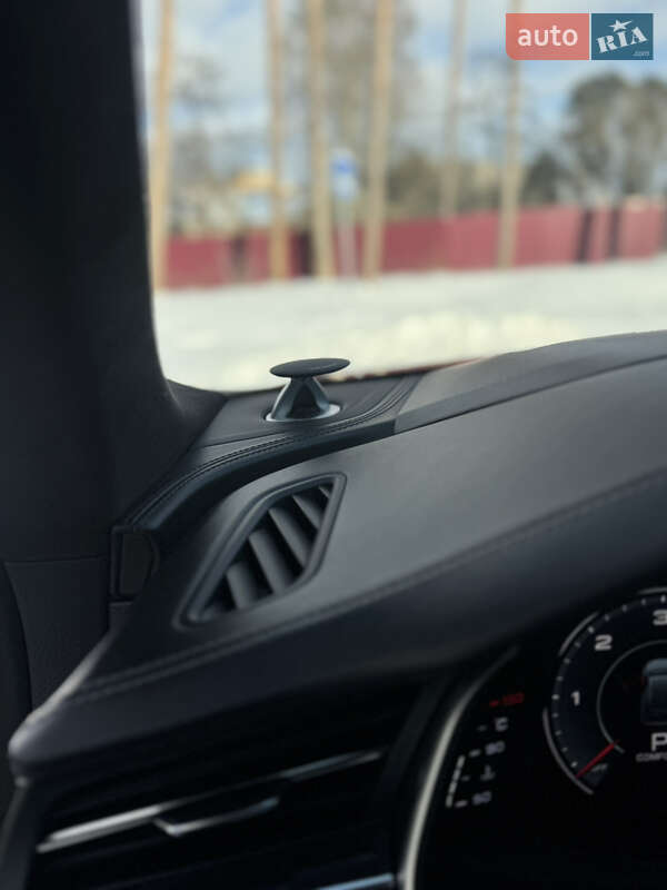 Внедорожник / Кроссовер Audi Q8 2018 в Житомире