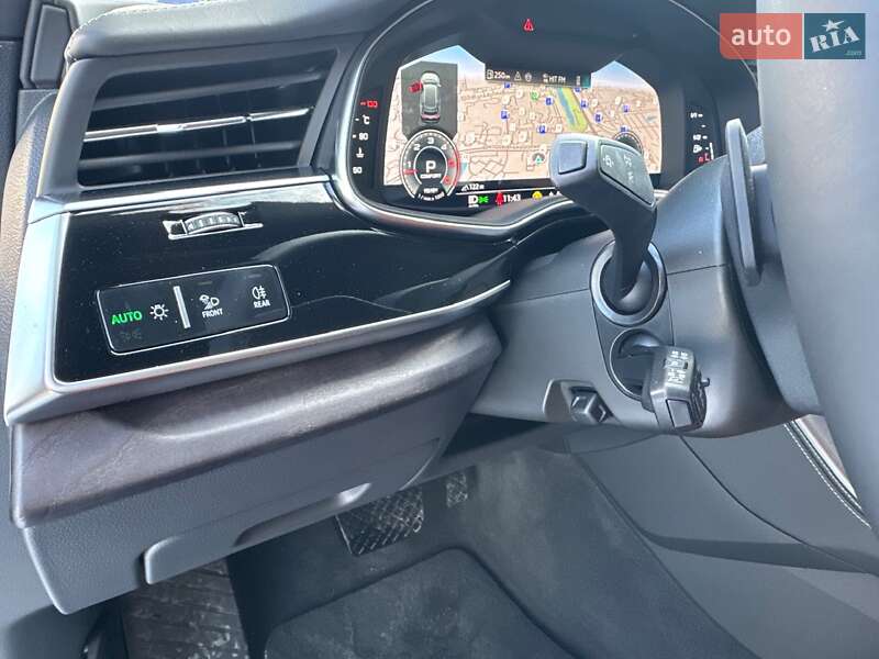 Внедорожник / Кроссовер Audi Q8 2025 в Киеве