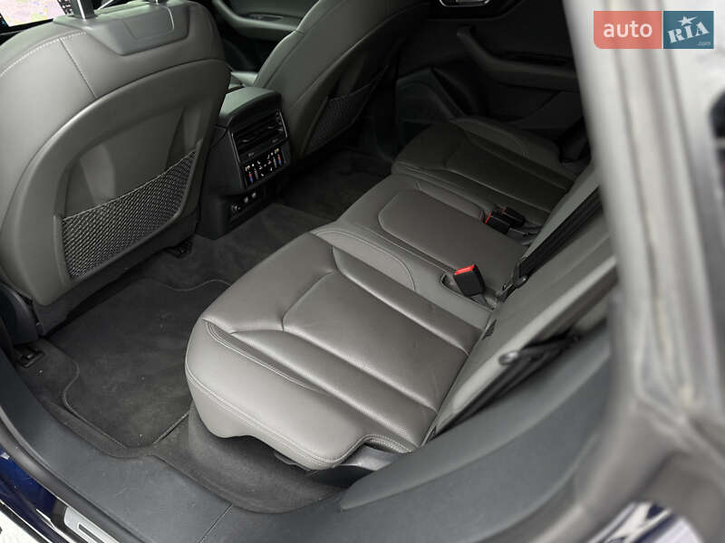 Позашляховик / Кросовер Audi Q8 2018 в Львові