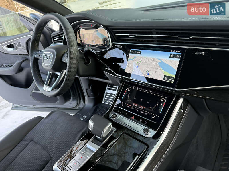 Внедорожник / Кроссовер Audi Q8 2024 в Киеве