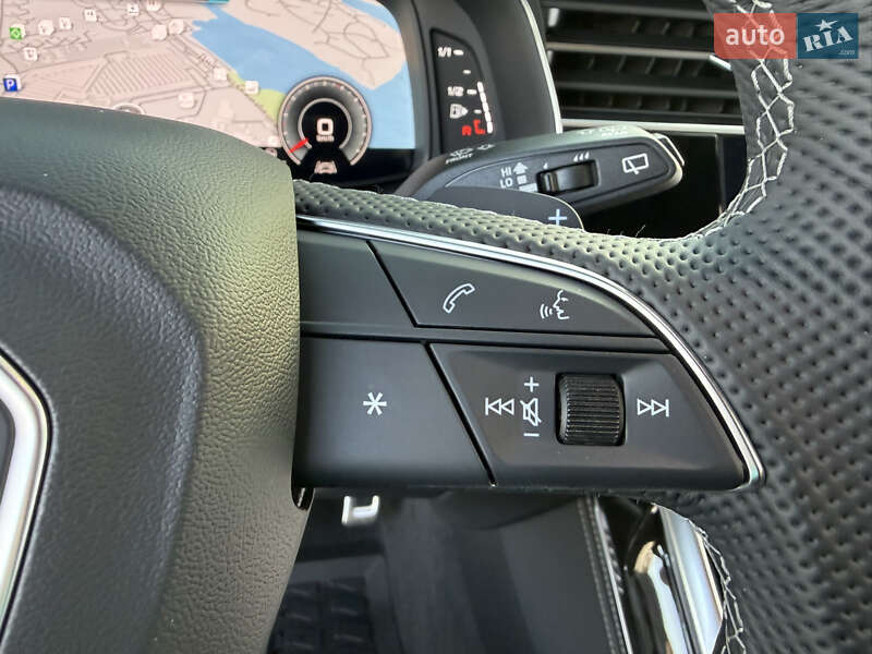 Внедорожник / Кроссовер Audi Q8 2024 в Киеве
