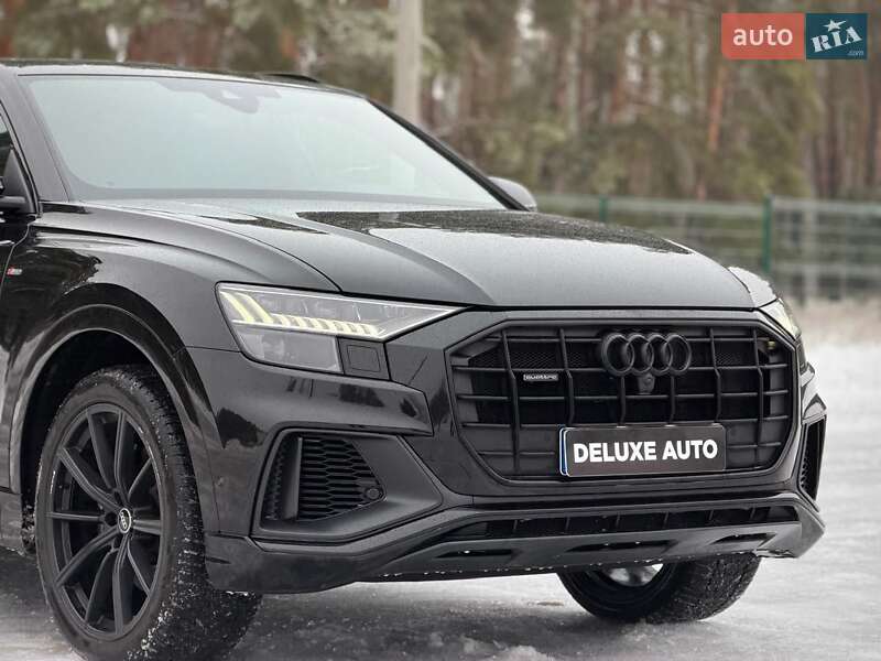Внедорожник / Кроссовер Audi Q8 2023 в Киеве