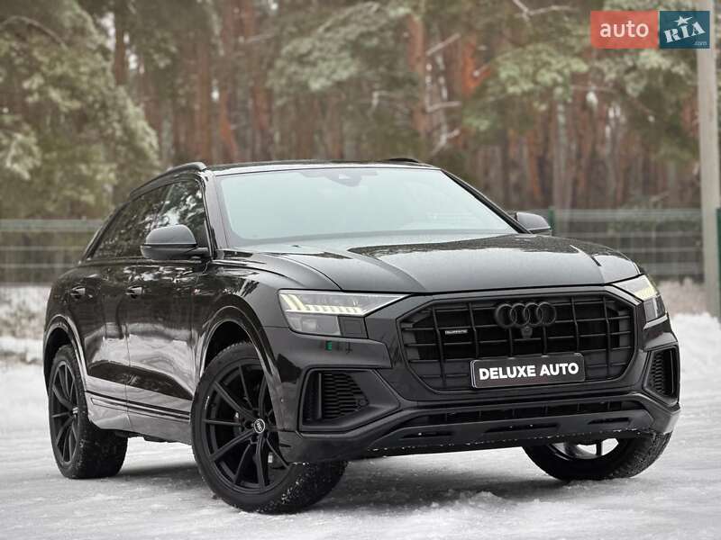 Внедорожник / Кроссовер Audi Q8 2023 в Киеве