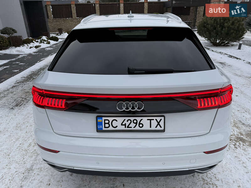 Внедорожник / Кроссовер Audi Q8 2018 в Киеве