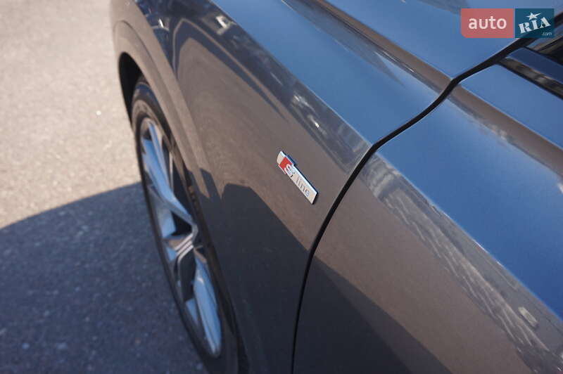 Внедорожник / Кроссовер Audi Q8 2023 в Одессе