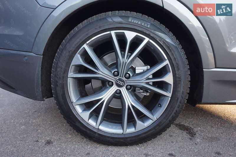 Внедорожник / Кроссовер Audi Q8 2023 в Одессе