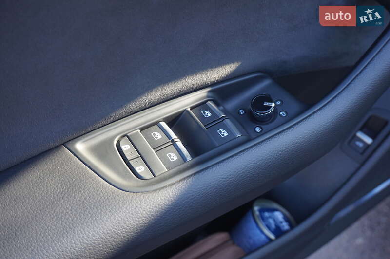 Внедорожник / Кроссовер Audi Q8 2023 в Одессе