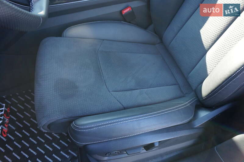 Внедорожник / Кроссовер Audi Q8 2023 в Одессе