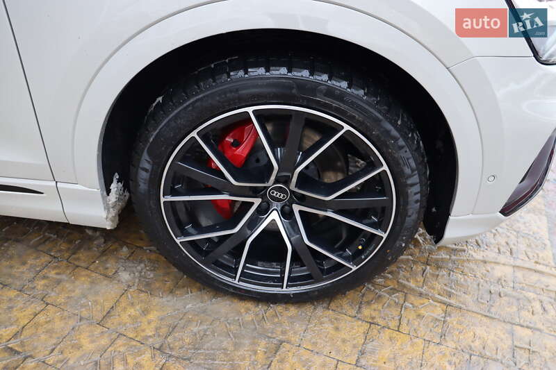 Внедорожник / Кроссовер Audi Q8 2021 в Львове