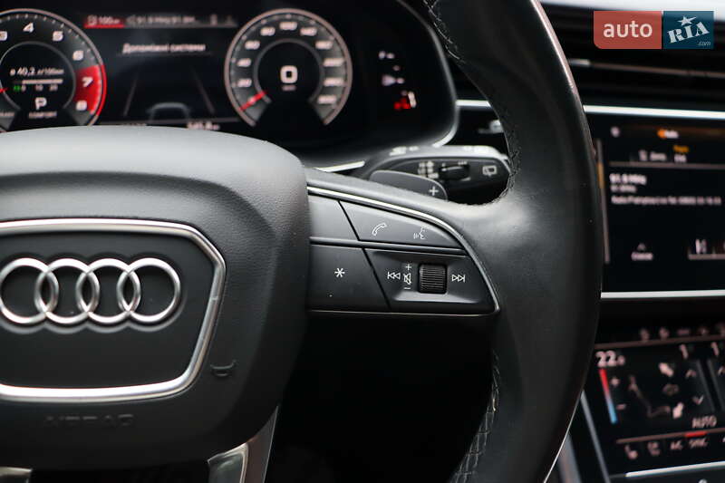 Внедорожник / Кроссовер Audi Q8 2021 в Львове