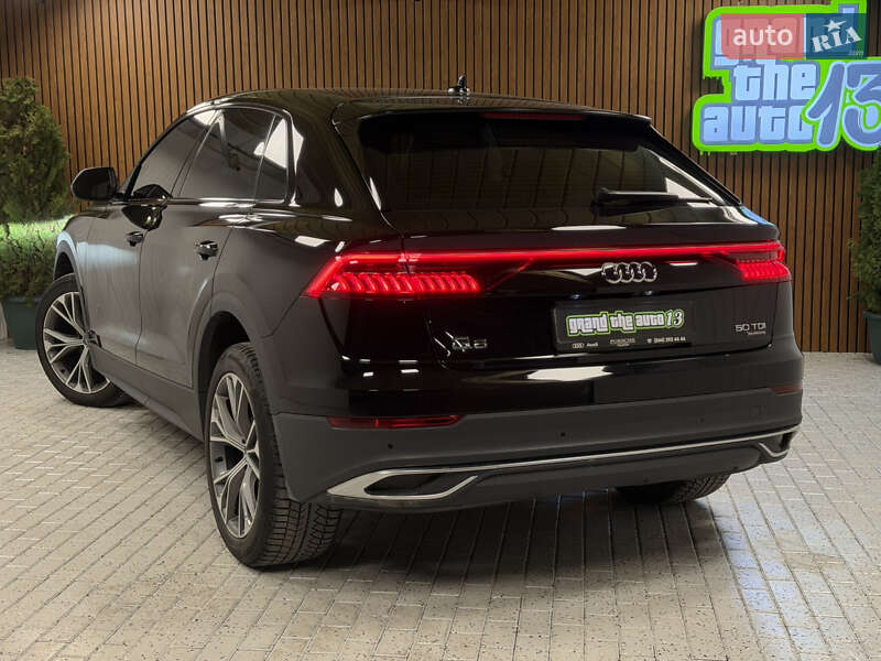 Внедорожник / Кроссовер Audi Q8 2019 в Киеве