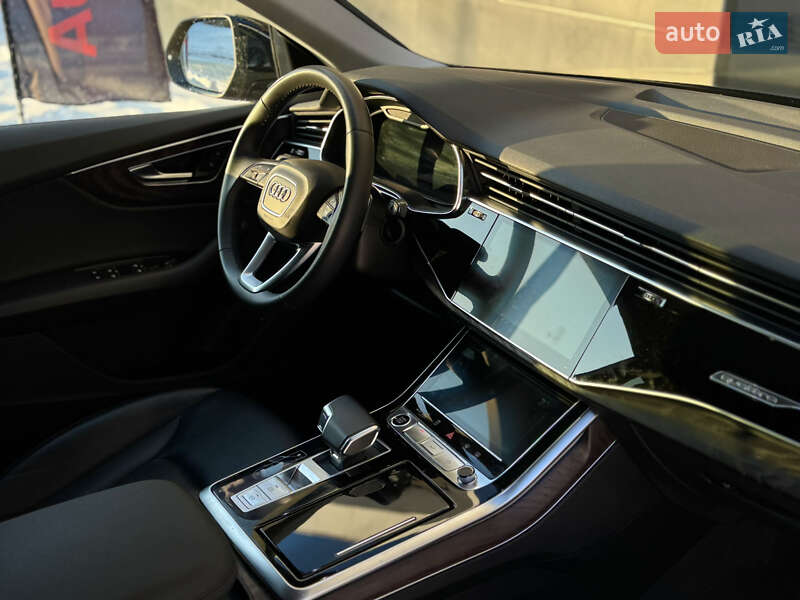 Внедорожник / Кроссовер Audi Q8 2020 в Харькове