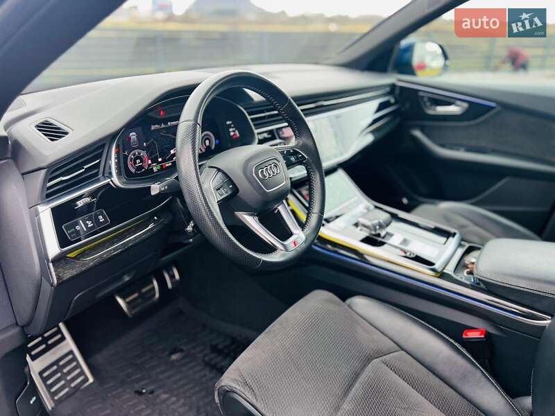 Внедорожник / Кроссовер Audi Q8 2020 в Киеве