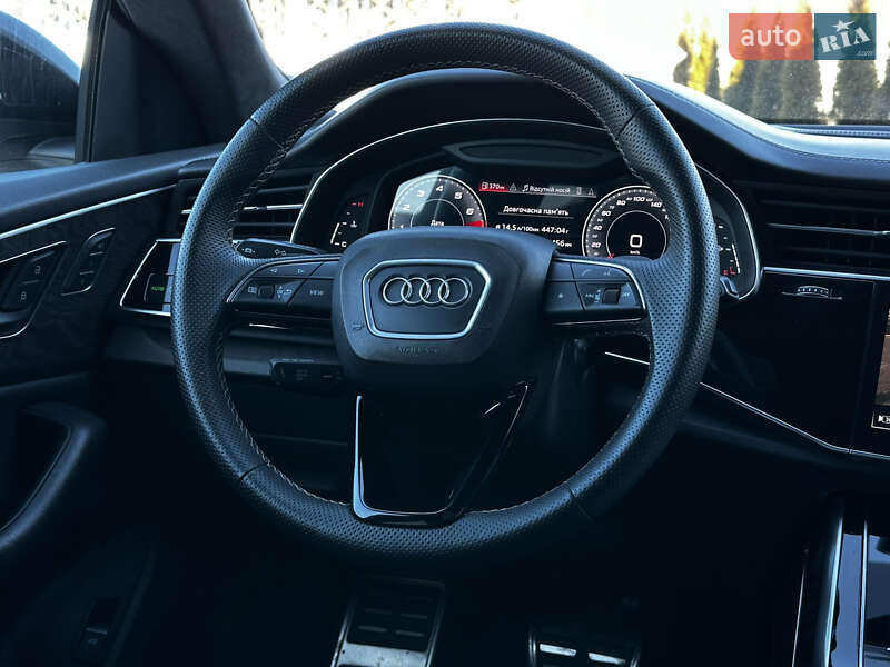 Внедорожник / Кроссовер Audi Q8 2021 в Львове
