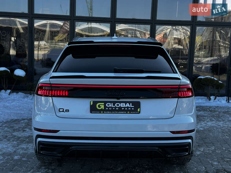 Внедорожник / Кроссовер Audi Q8 2021 в Львове