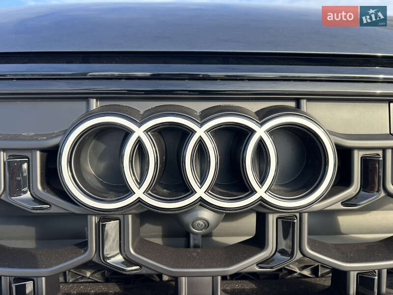 Внедорожник / Кроссовер Audi Q8 2025 в Полтаве
