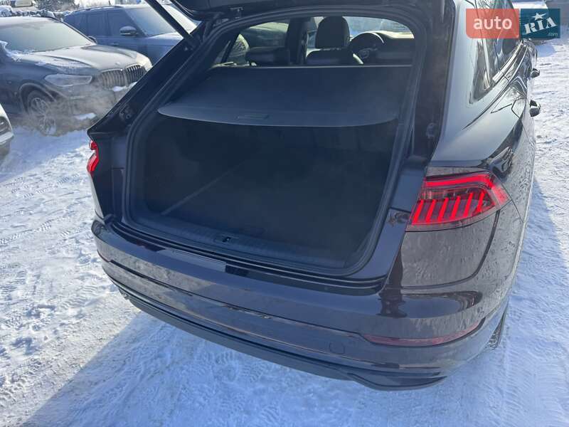 Внедорожник / Кроссовер Audi Q8 2019 в Тернополе