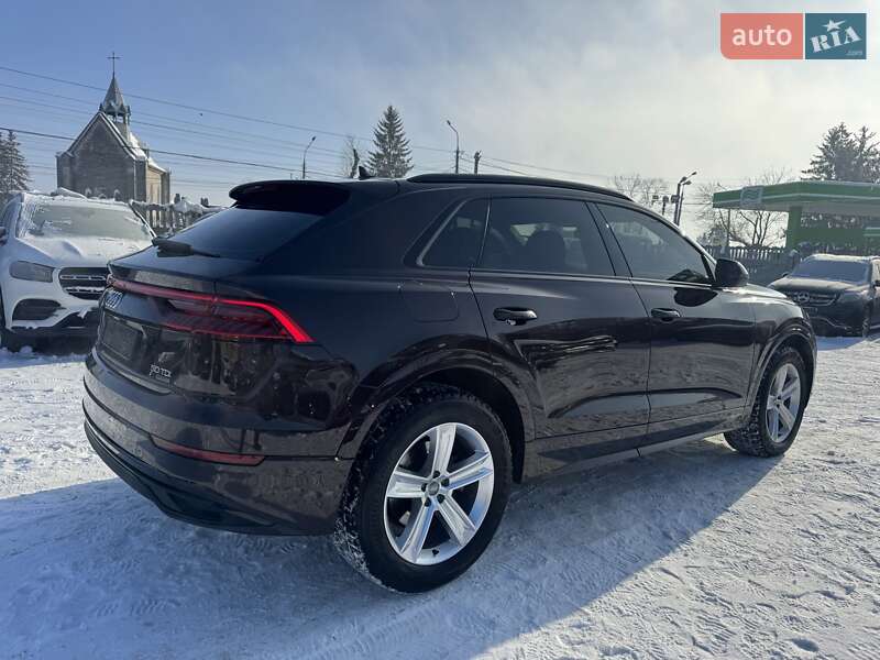 Внедорожник / Кроссовер Audi Q8 2019 в Тернополе