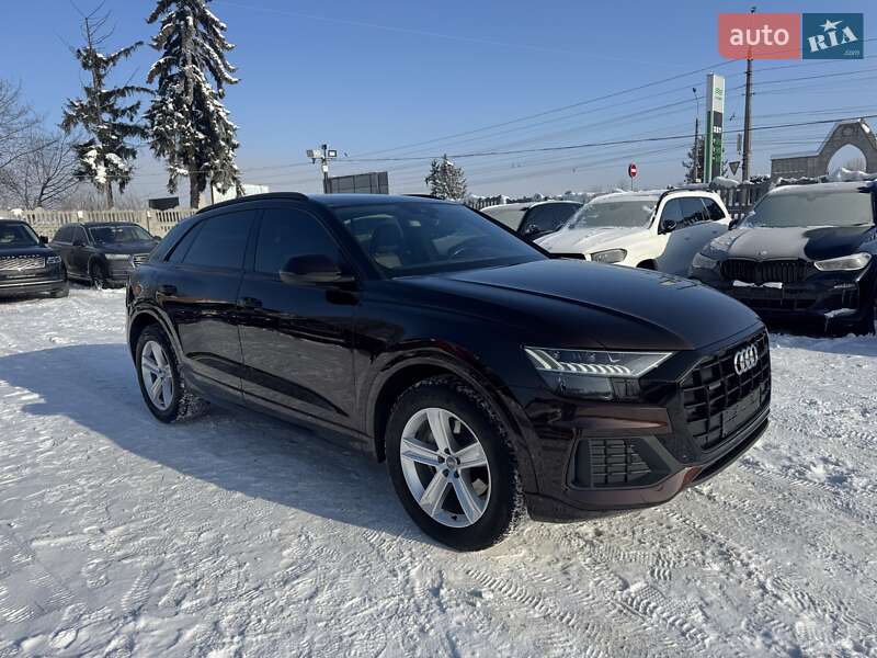 Внедорожник / Кроссовер Audi Q8 2019 в Тернополе