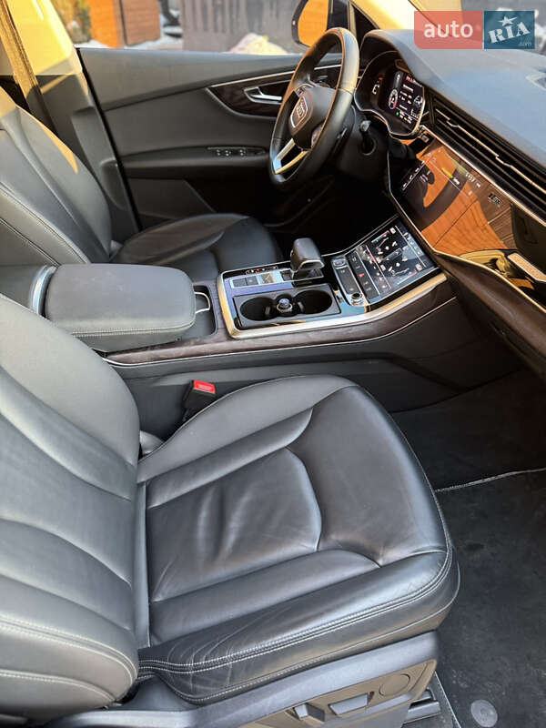 Внедорожник / Кроссовер Audi Q8 2019 в Киеве фото 17 Внедорожник / Кроссовер Audi Q8 2019 в Киеве