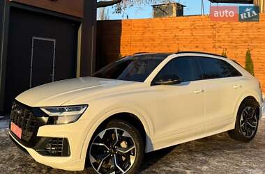 Позашляховик / Кросовер Audi Q8 2019 в Києві