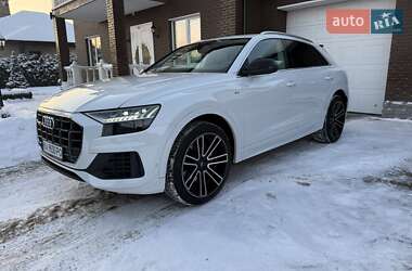 Внедорожник / Кроссовер Audi Q8 2019 в Киеве