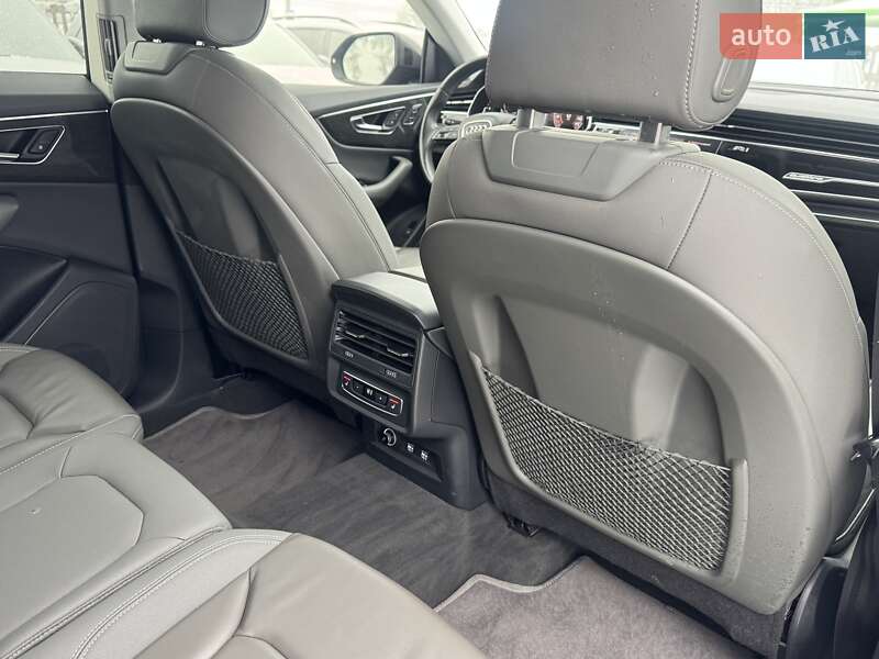 Внедорожник / Кроссовер Audi Q8 2018 в Тернополе фото 29 Внедорожник / Кроссовер Audi Q8 2018 в Тернополе