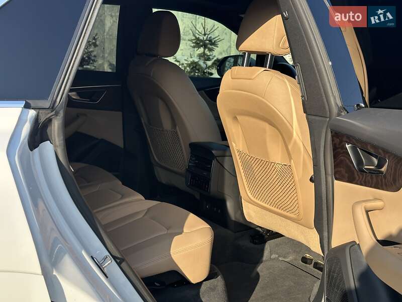 Внедорожник / Кроссовер Audi Q8 2021 в Киеве фото 41 Внедорожник / Кроссовер Audi Q8 2021 в Киеве