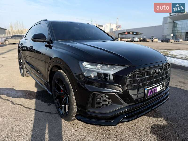 Внедорожник / Кроссовер Audi Q8 2018 в Кривом Роге