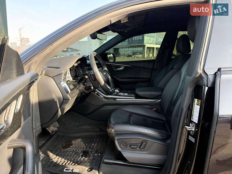 Внедорожник / Кроссовер Audi Q8 2018 в Кривом Роге