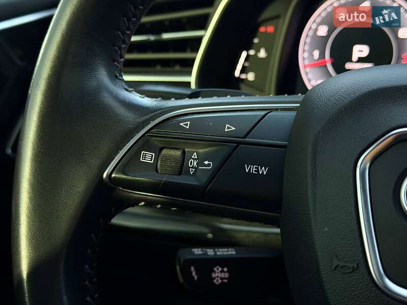 Внедорожник / Кроссовер Audi Q8 2018 в Кривом Роге