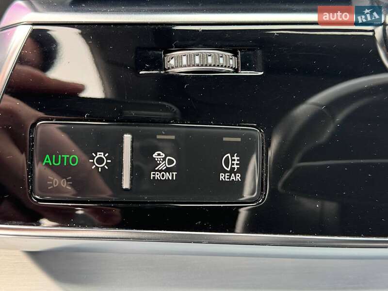 Внедорожник / Кроссовер Audi Q8 2018 в Киеве фото 19 Внедорожник / Кроссовер Audi Q8 2018 в Киеве