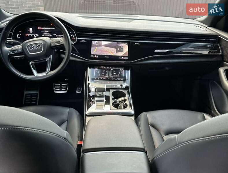 Внедорожник / Кроссовер Audi Q8 2020 в Львове