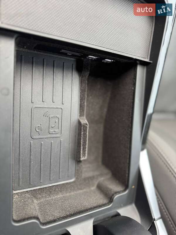 Позашляховик / Кросовер Audi Q8 2018 в Києві