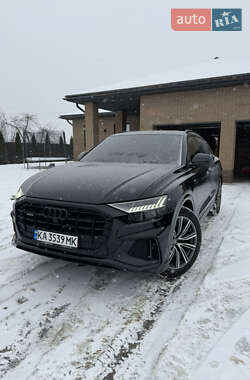 Позашляховик / Кросовер Audi Q8 2021 в Сумах