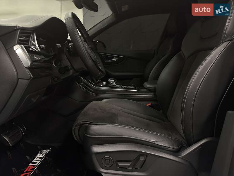 Внедорожник / Кроссовер Audi Q8 2020 в Тернополе