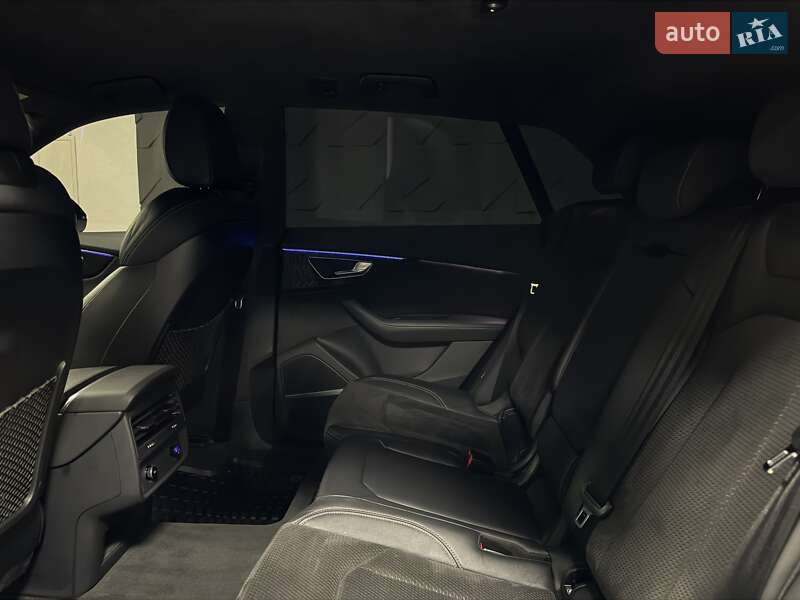 Внедорожник / Кроссовер Audi Q8 2020 в Тернополе