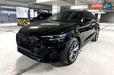 Позашляховик / Кросовер Audi Q8 2024 в Дніпрі