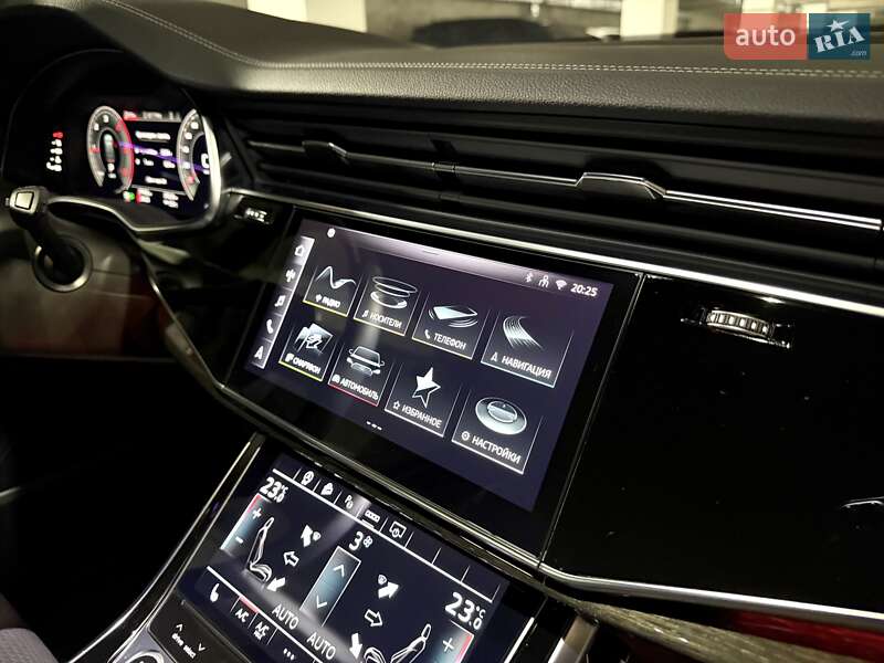 Внедорожник / Кроссовер Audi Q8 2024 в Днепре