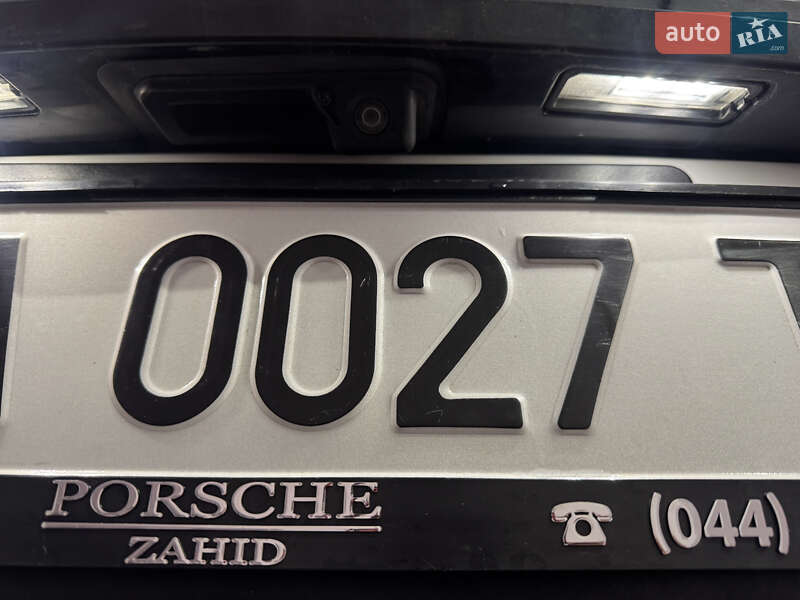 Позашляховик / Кросовер Audi Q8 2018 в Києві