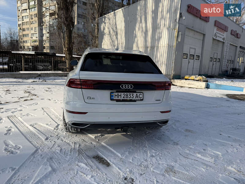 Позашляховик / Кросовер Audi Q8 2019 в Одесі фото 20 Позашляховик / Кросовер Audi Q8 2019 в Одесі