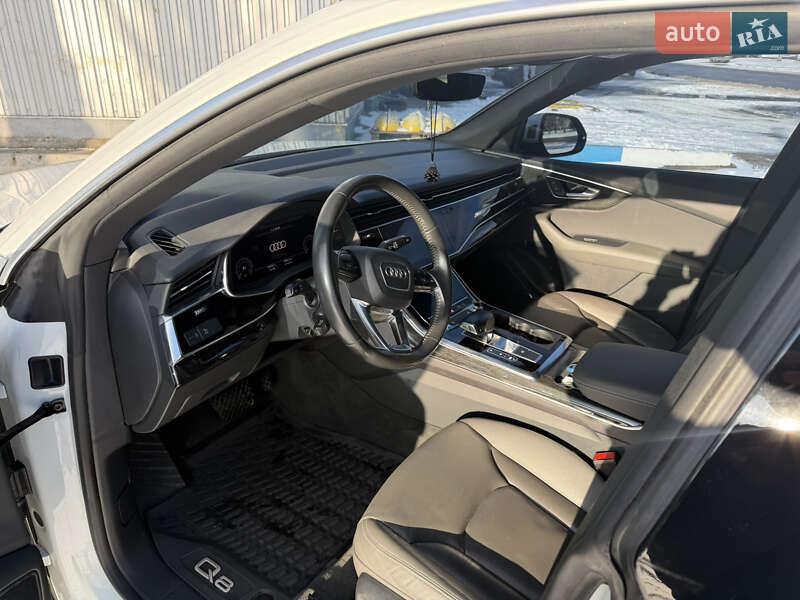 Позашляховик / Кросовер Audi Q8 2019 в Одесі фото 25 Позашляховик / Кросовер Audi Q8 2019 в Одесі