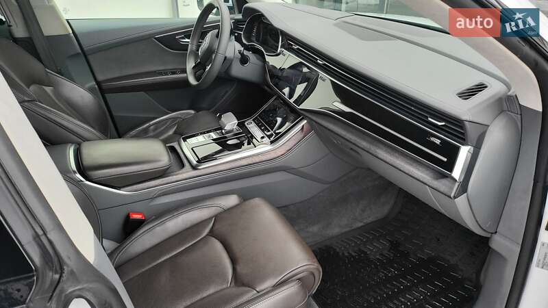 Внедорожник / Кроссовер Audi Q8 2023 в Виннице