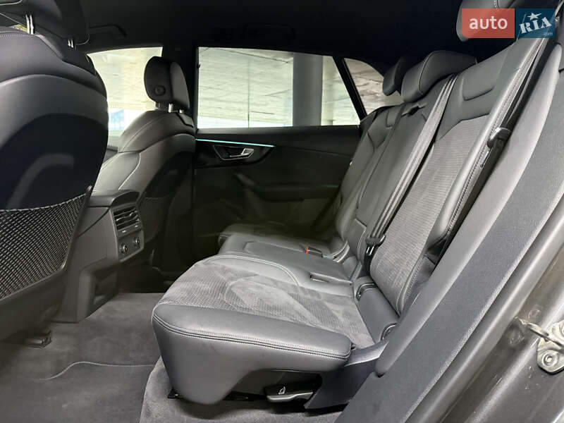 Позашляховик / Кросовер Audi Q8 2023 в Одесі