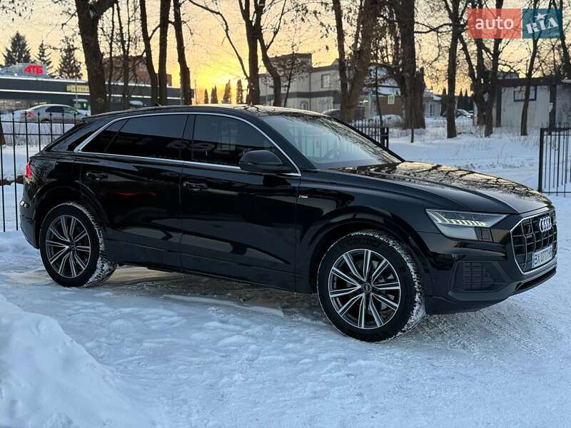 Внедорожник / Кроссовер Audi Q8 2022 в Хмельницком